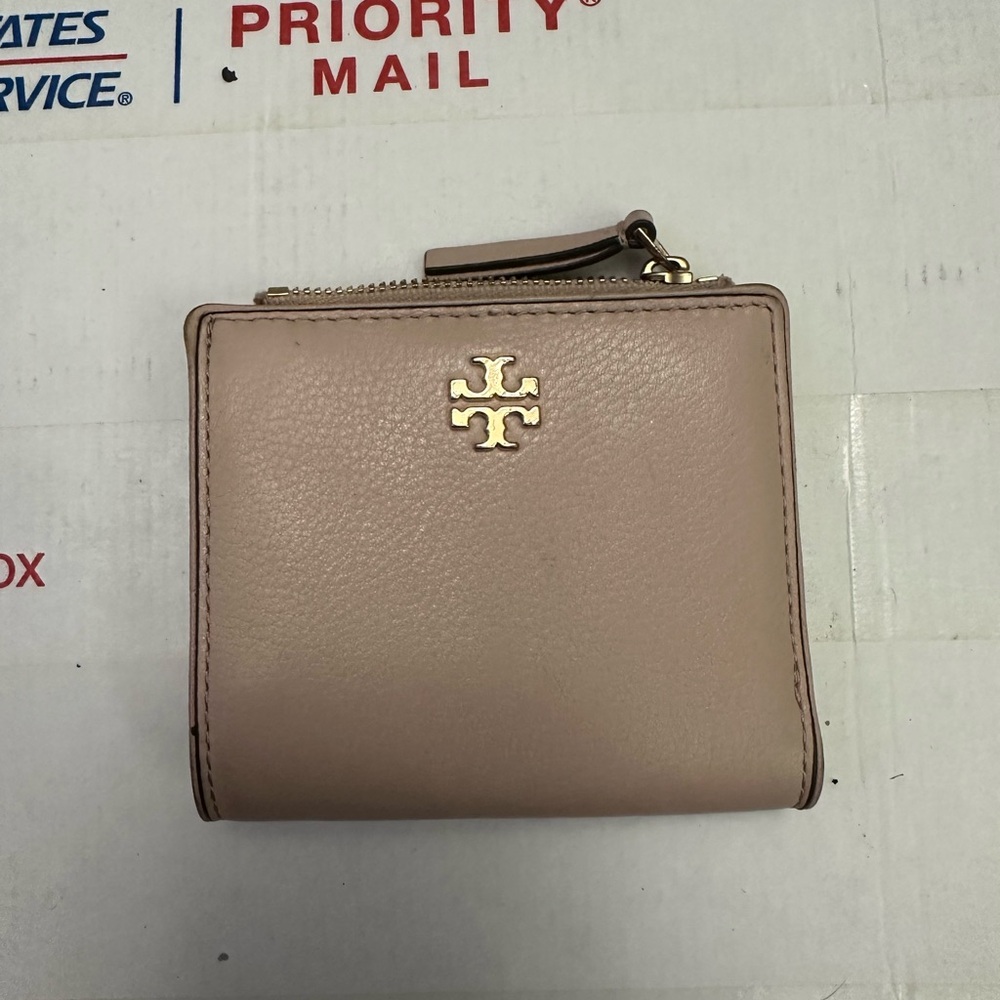 Tory Burch “Robinson” Bi-Fold Mini Wallet